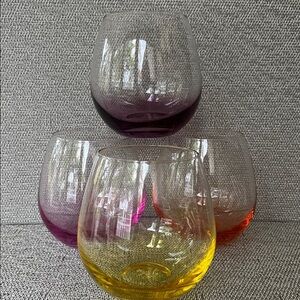 Joyjolt Stemless Glasses 4 perfect for your beverage of choice.